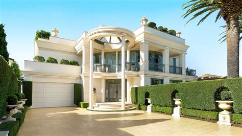 Opulent Sandringham 'Versace house' breaks suburb record at 